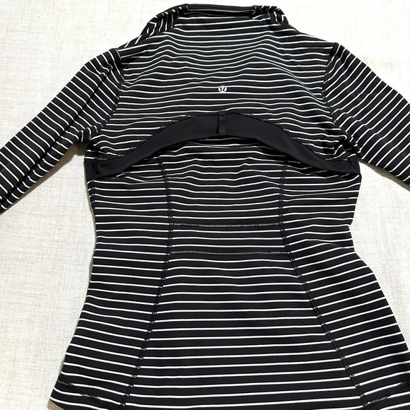 Lululemon Athletica Women’s Zip Up Jacket Stripe Size 6 - Picture 2 of 6
